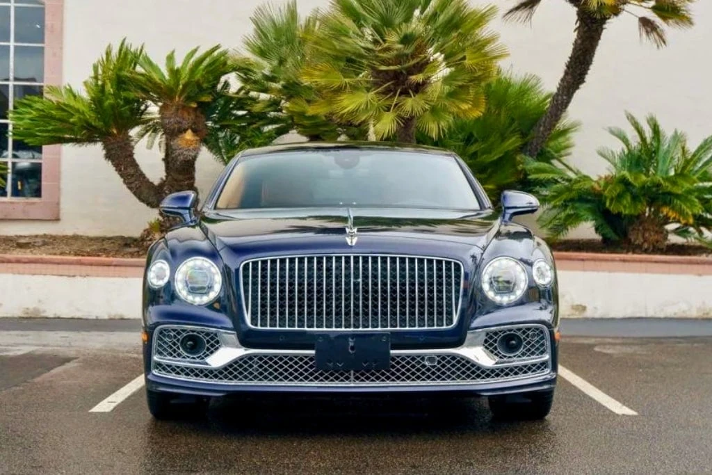 Bentley Flying Spur gallery view 2