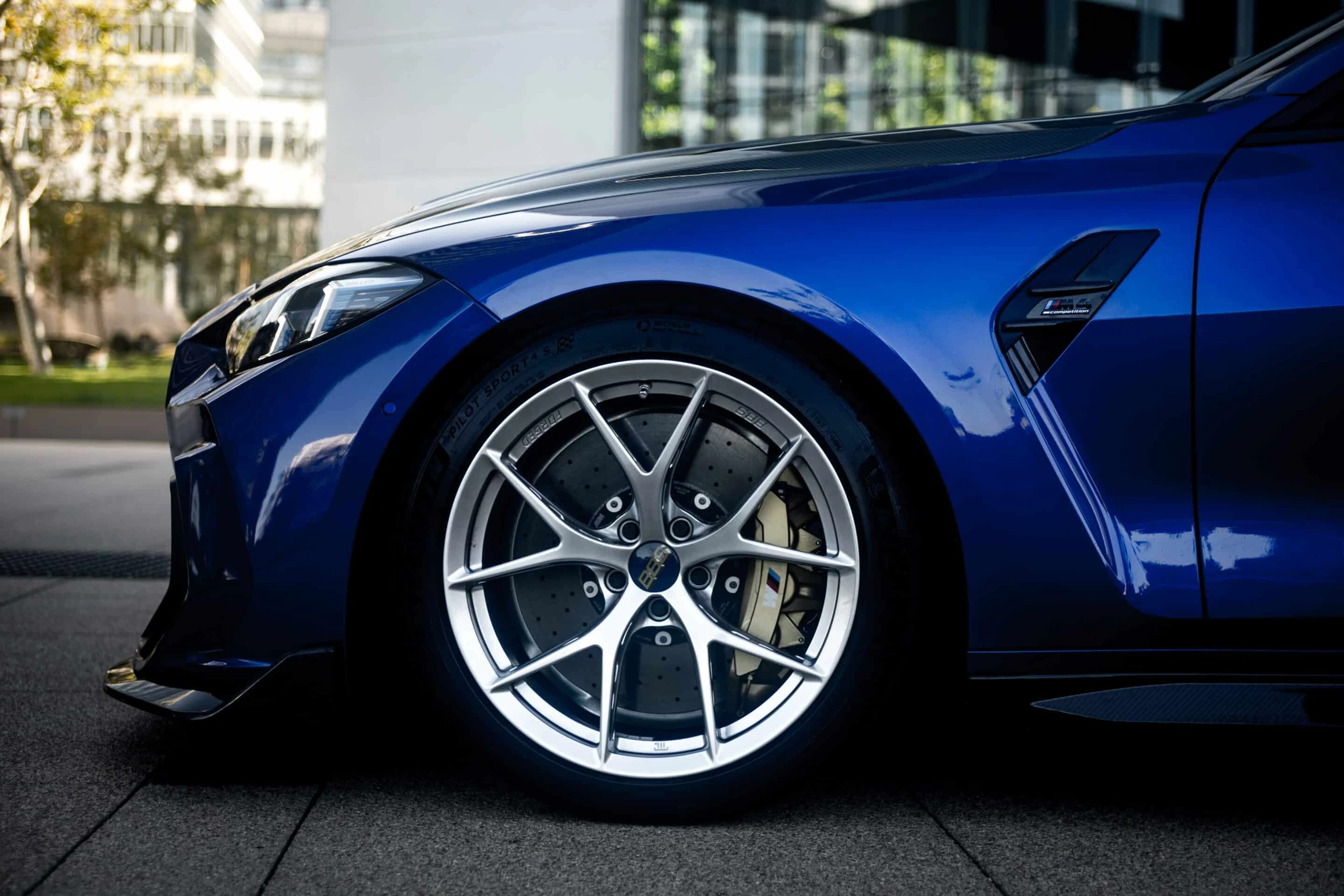 BMW M4 Competition xDrive · 3