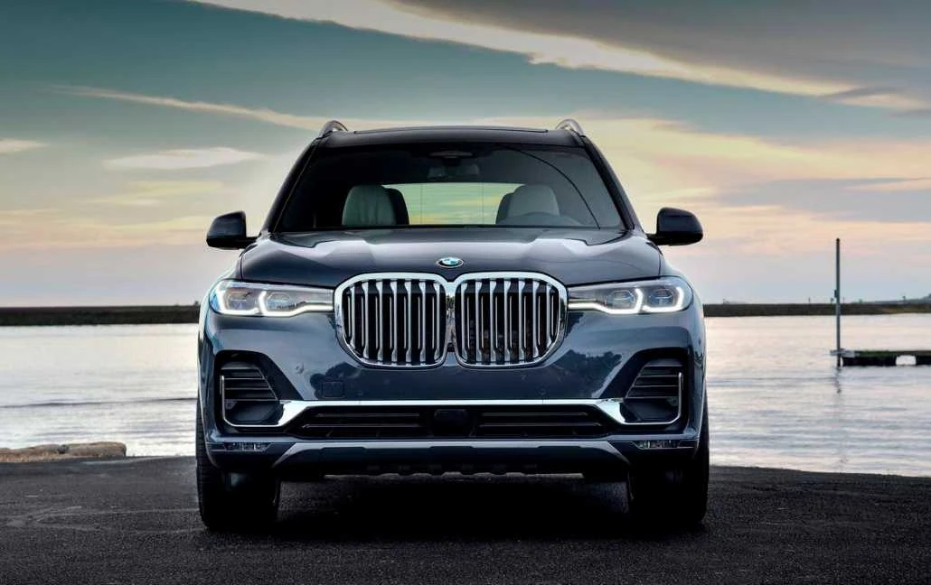 BMW X7 gallery view 2