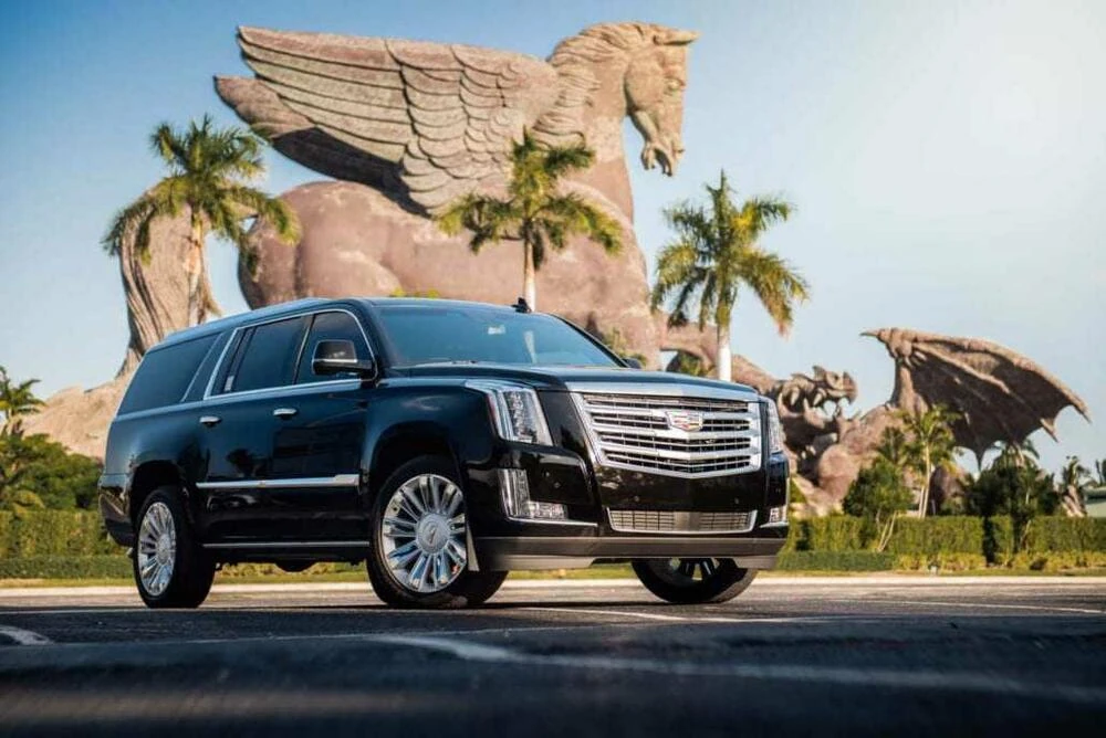 Cadillac Escalade Platinum exterior view