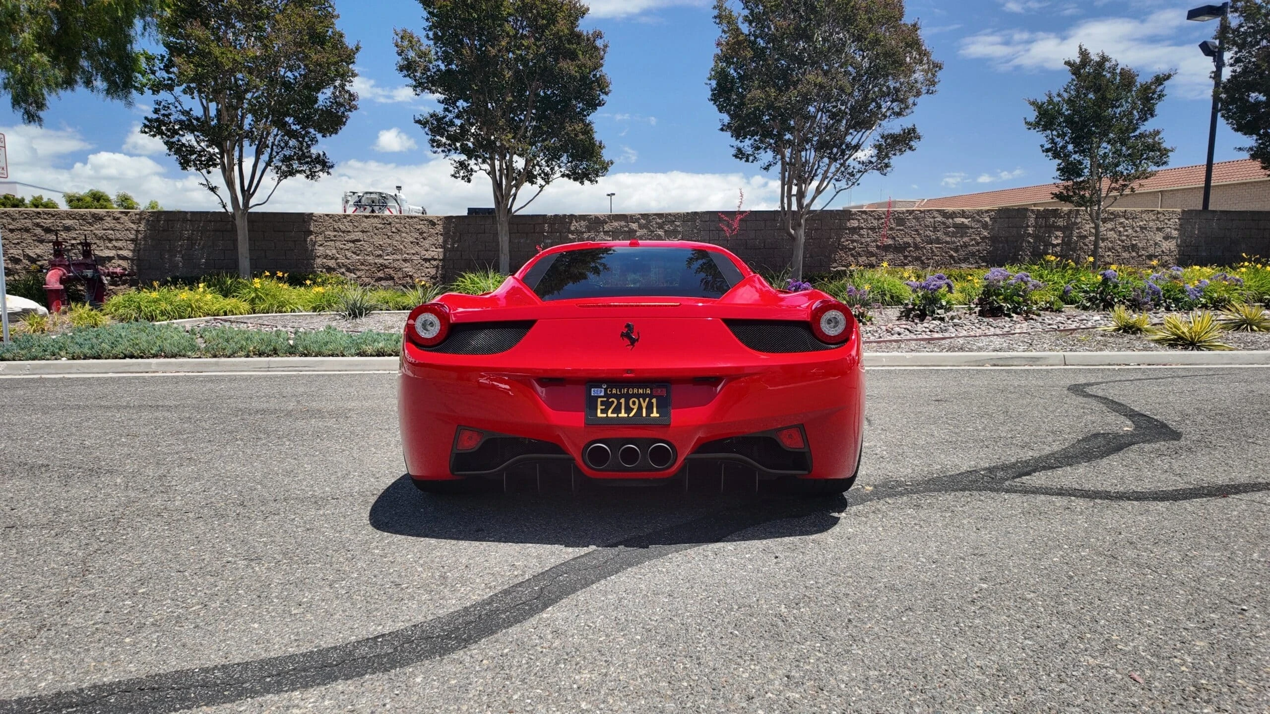 Ferrari 458 Italia gallery view 4
