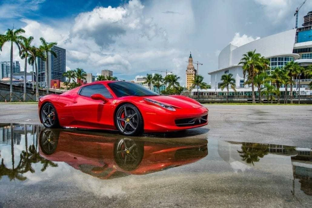 Ferrari 458 Spider exterior view