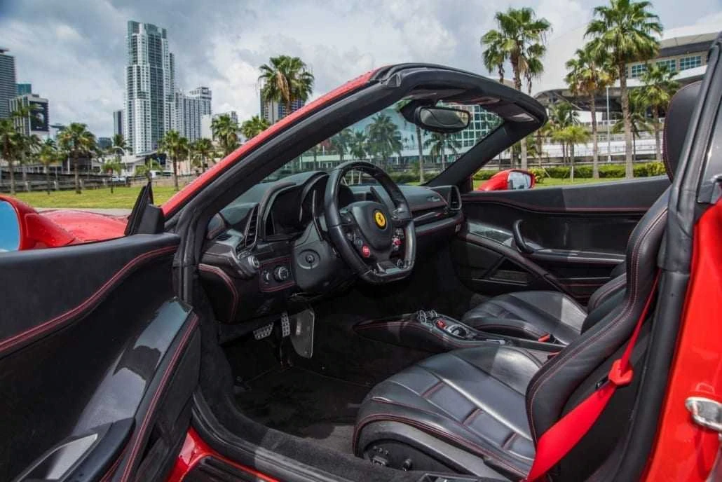 Ferrari 458 Spider · 4