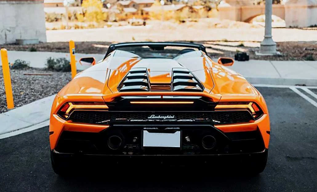 Lamborghini Huracán LP 610-4 Spyder gallery view 2