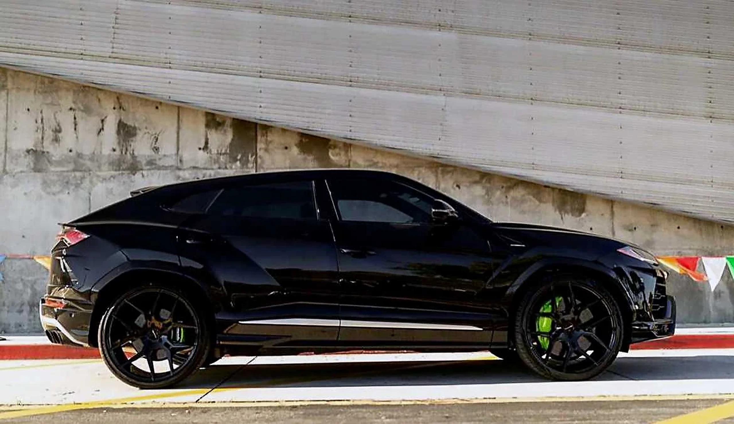 Lamborghini Urus Miami
