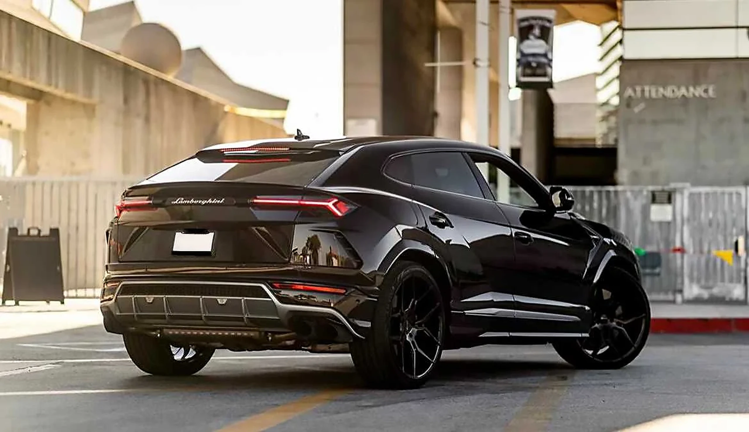 Lamborghini Urus · 3
