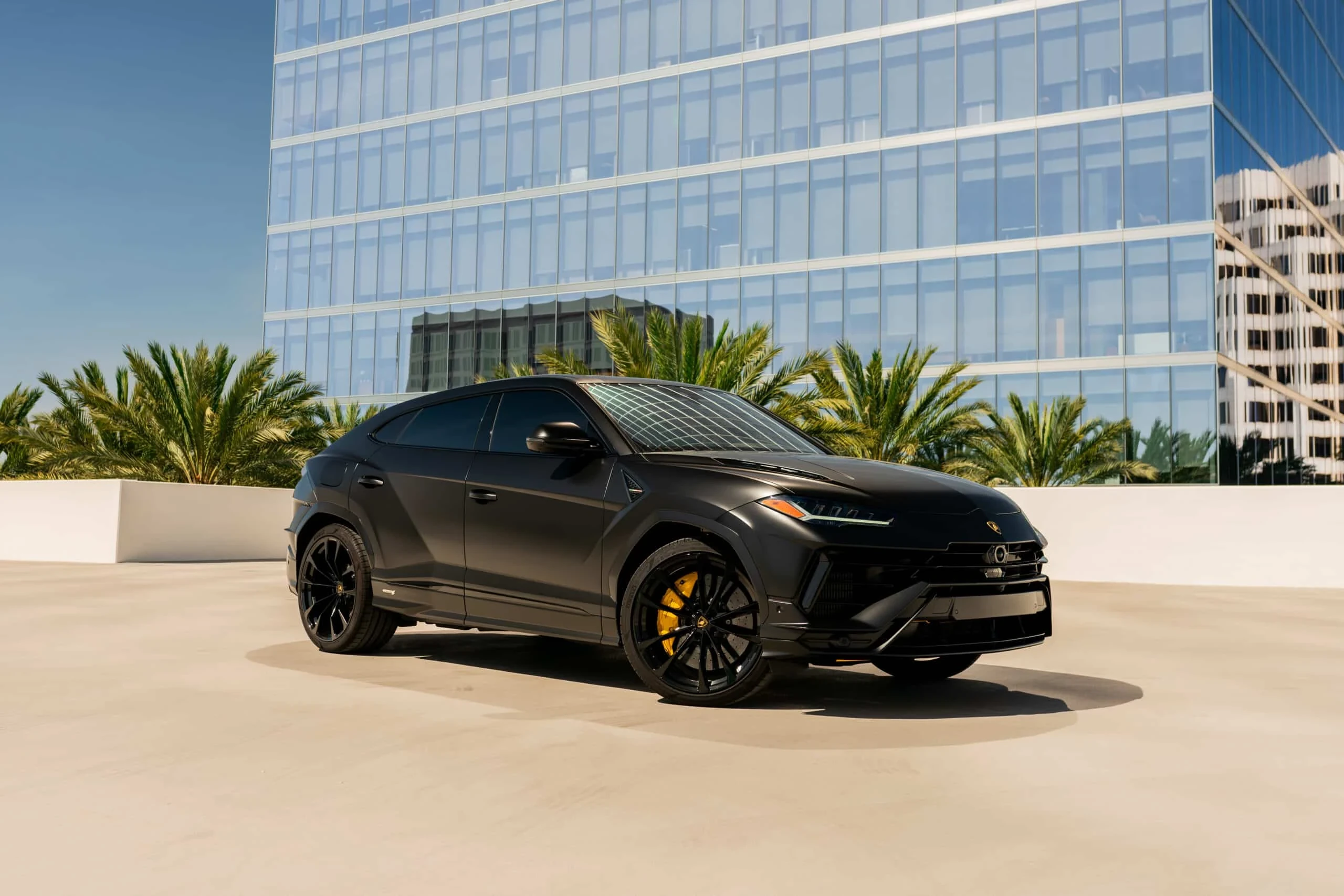 Lamborghini Urus S exterior view