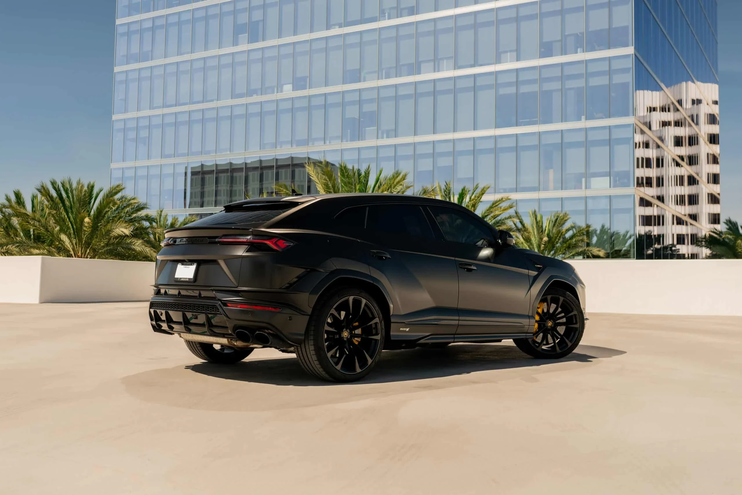 Lamborghini Urus S gallery view 3