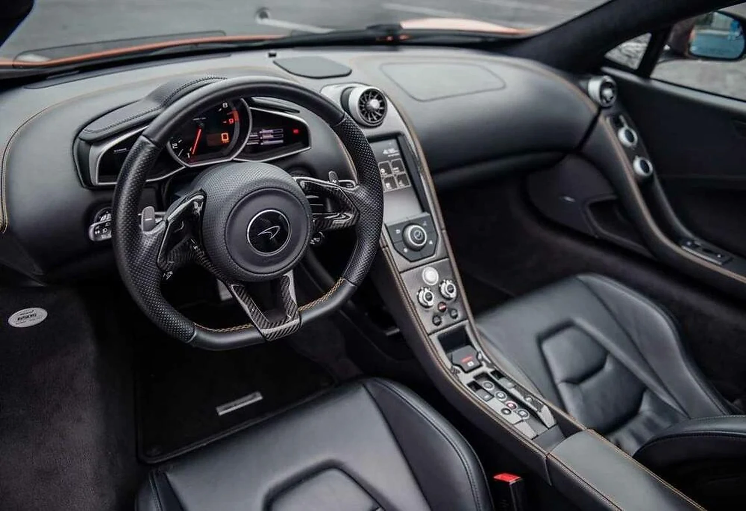McLaren 650S Spider gallery view 4