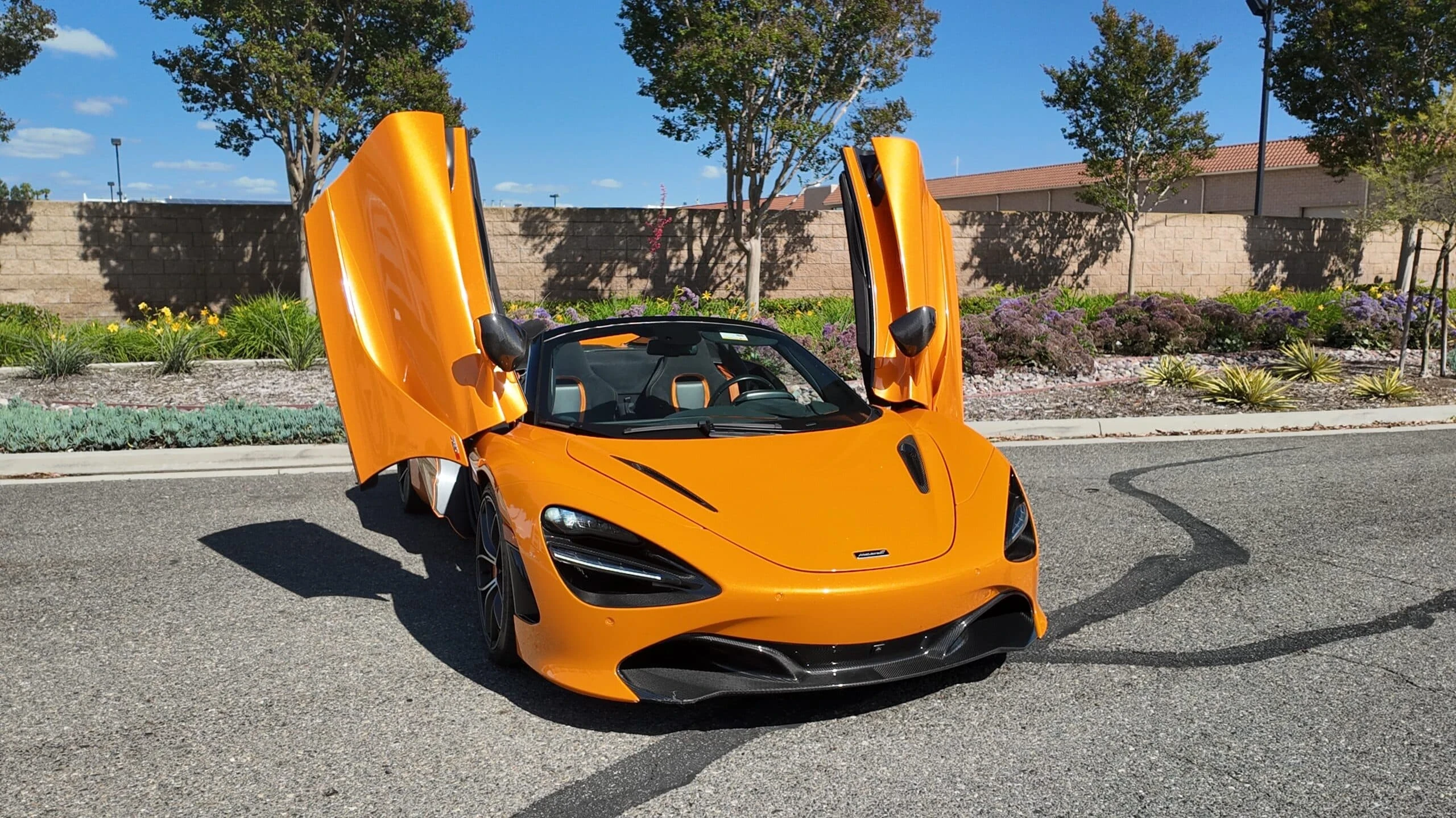 McLaren 720S Spider gallery view 4