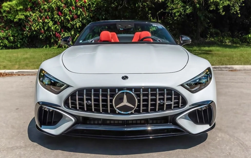 Mercedes-Benz SL gallery view 2