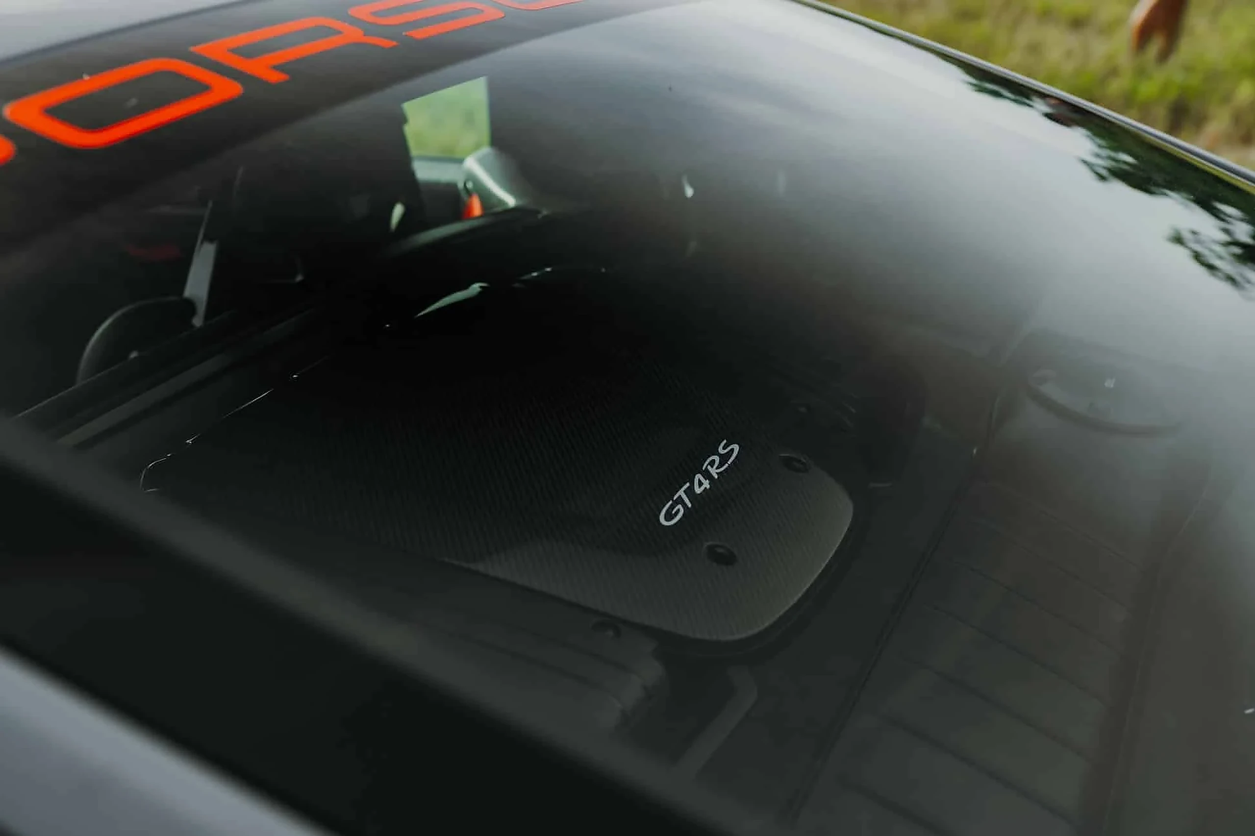 Porsche 718 Cayman GT4 RS gallery view 3