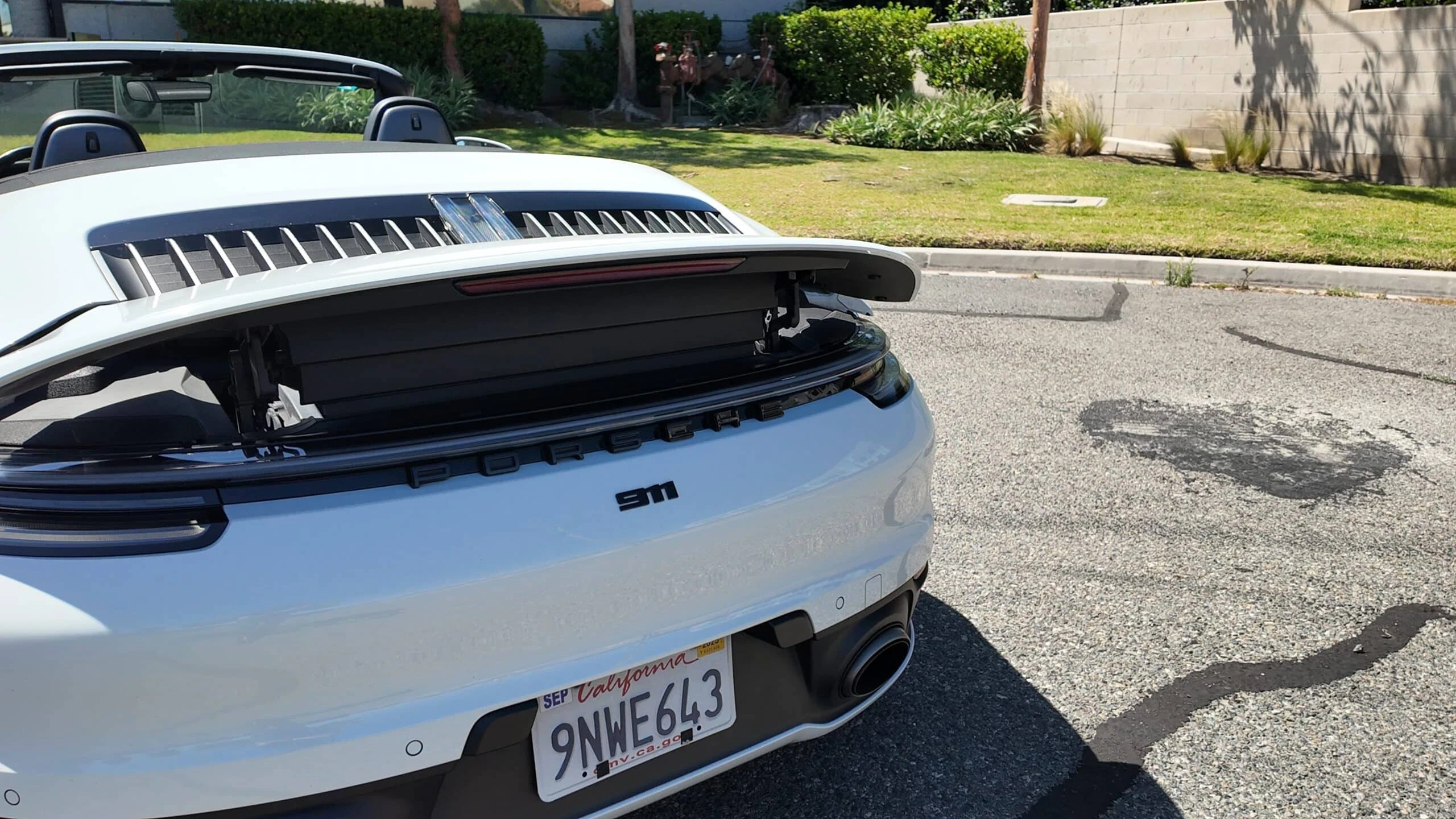Porsche 911 Carrera 4S Cabriolet · 4