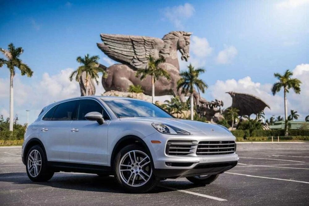 Porsche Cayenne S exterior view
