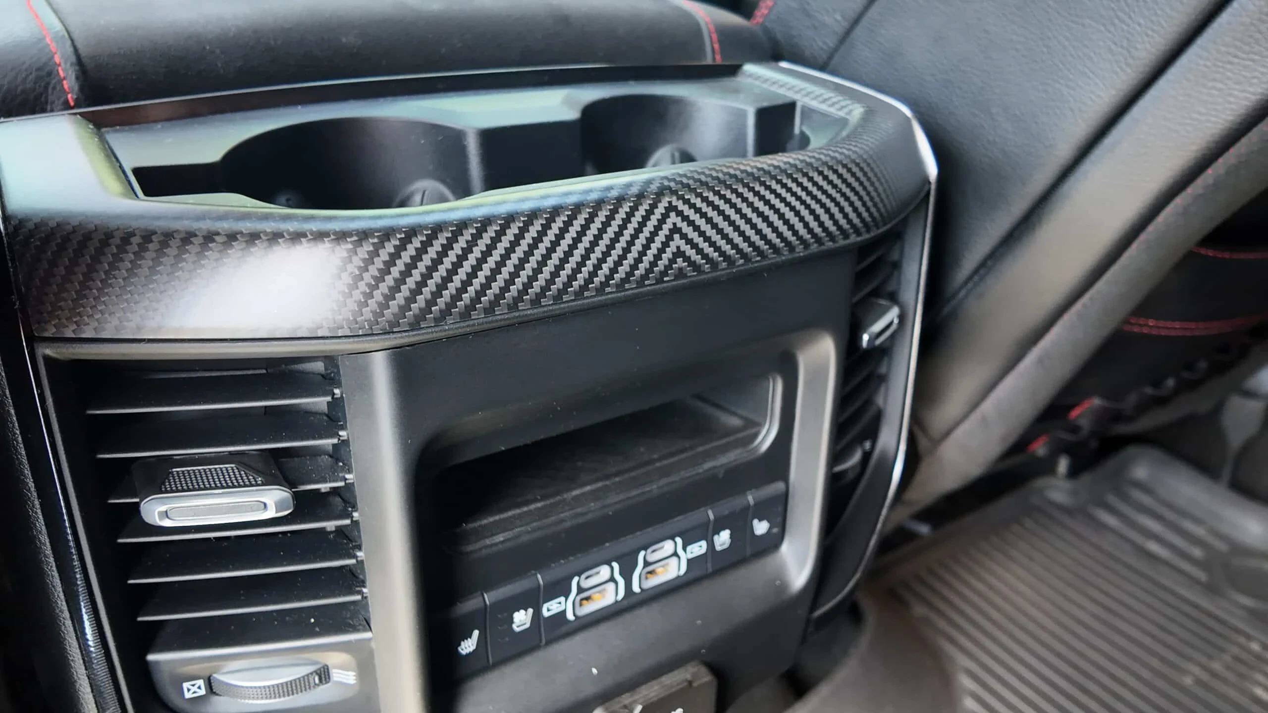 Ram 1500 TRX · 4