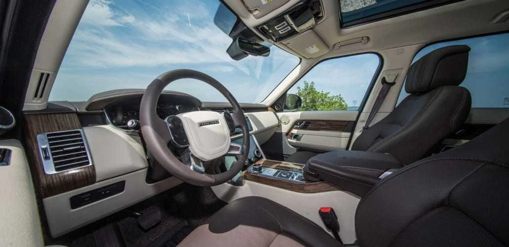 Range Rover HSE gallery view 3