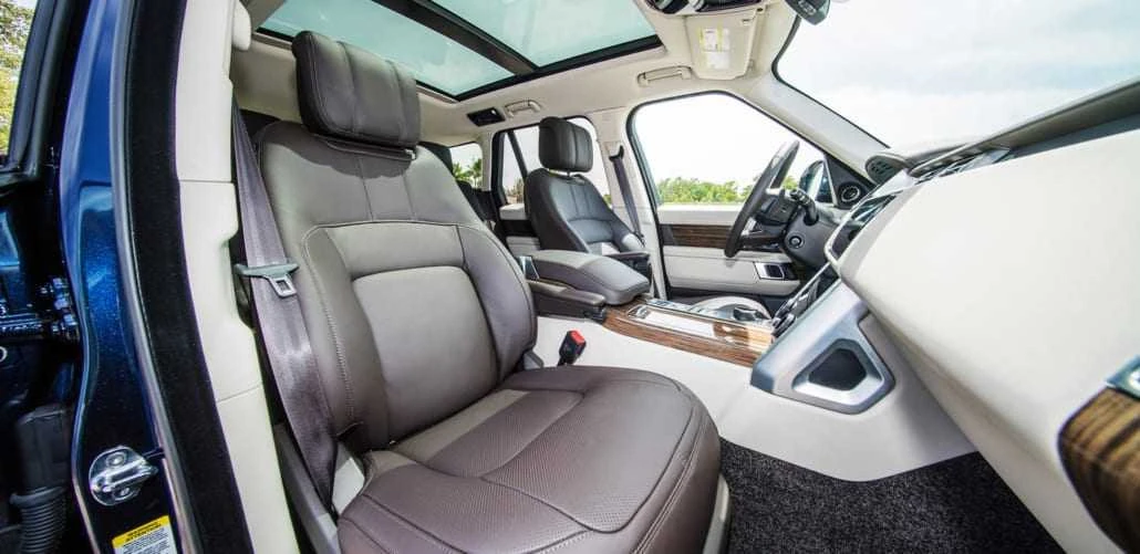 Range Rover HSE gallery view 4