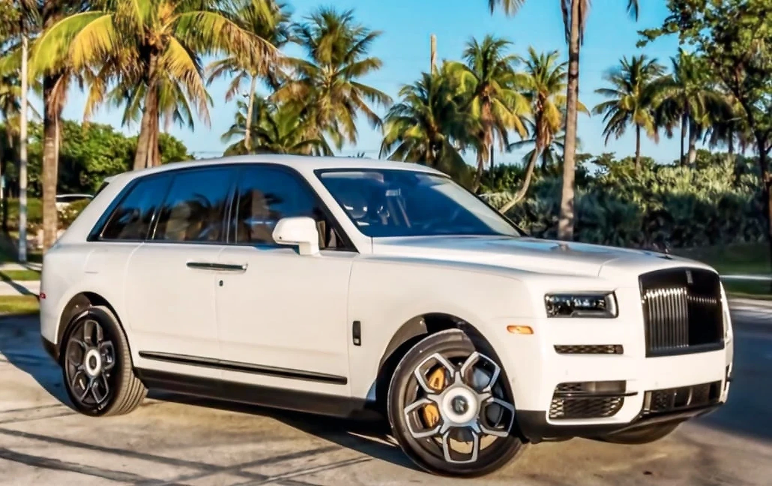 Rolls-Royce Cullinan Black Badge Miami