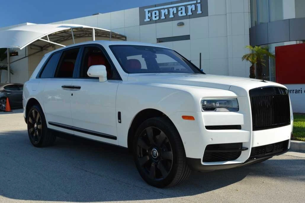 Rolls-Royce Cullinan exterior view