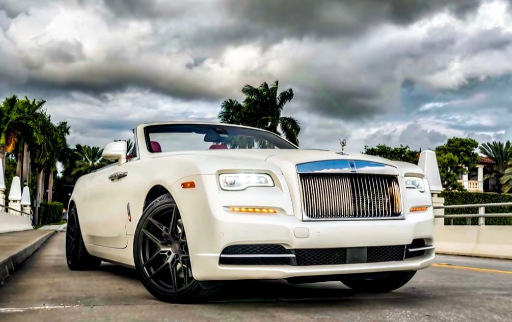 Rolls-Royce Dawn available for a Miami rental inquiry