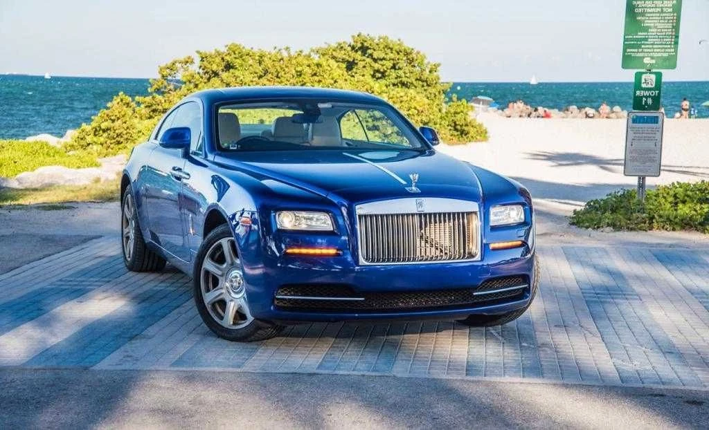 Rolls-Royce Wraith exterior view